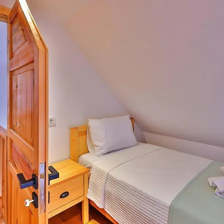 Saribelen Village 3 Bedroom 7910